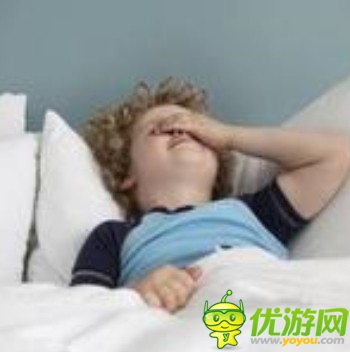 初中男孩誤將電話鈴聲當(dāng)鬧鈴 凌晨1點(diǎn)去上學(xué)