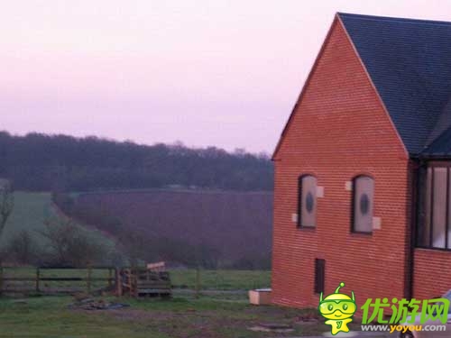 盤點(diǎn)世界各地囧囧可愛(ài)的建筑神作