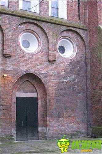 盤點(diǎn)世界各地囧囧可愛的建筑神作