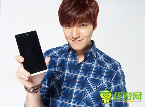 男神李敏鎬使用過的手機淘寶開拍 暴漲487倍