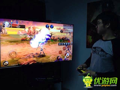 極客精神  掌趣張沛親體驗(yàn)《黑暗光年》TV版本