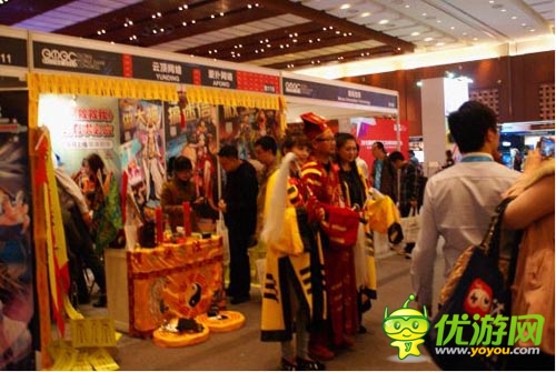 女道士驚呼“神啊救救我吧” GMGC展會(huì)變廟會(huì)