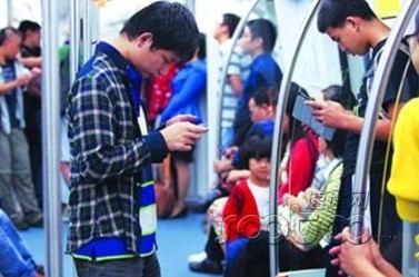 手機游戲的迅速崛起的原因：順應(yīng)時代的趨勢