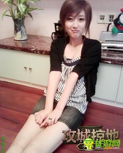 私房照曝光!《攻城掠地》手游版美女玩家專訪