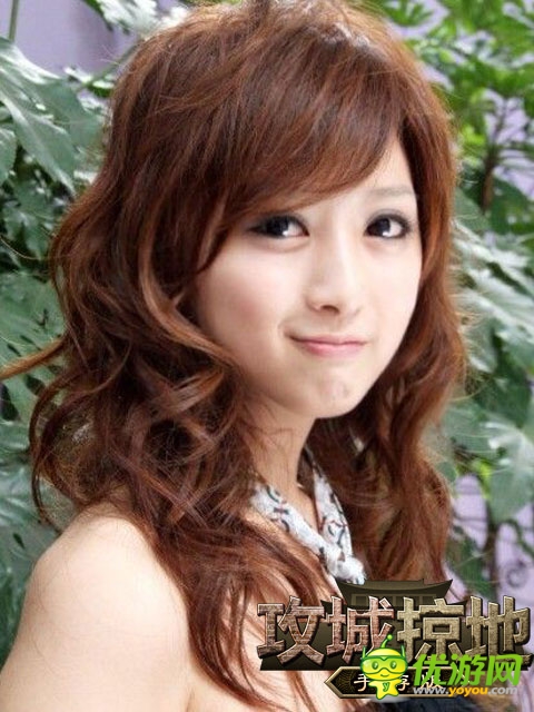 私房照曝光!《攻城掠地》手游版美女玩家專訪