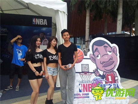 NBA籃球國(guó)度揭幕 格林?jǐn)y球迷暢玩《NBA夢(mèng)之隊(duì)》