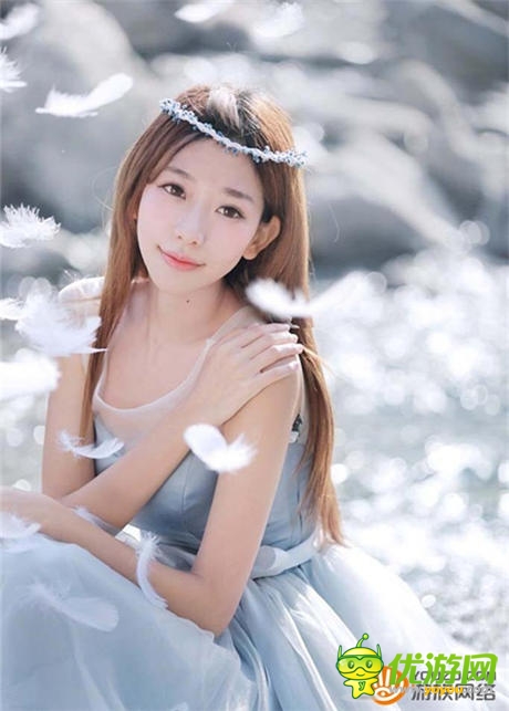 林志玲周韋彤?dāng)y游族手游S級(jí)大作亮相游族CJ展臺(tái)