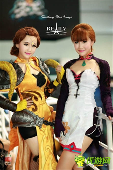 CJ妹紙?zhí)崆捌亍都诧L(fēng)勇者傳》法師幼女COSER現(xiàn)身會(huì)場(chǎng)