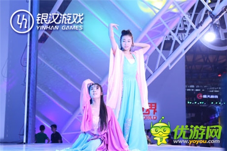 耀舞耀時尚 2014ChinaJoy銀漢游戲展臺采風