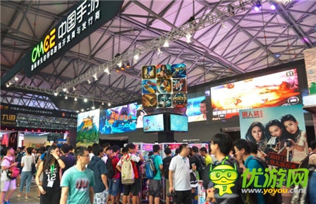 娛樂(lè)大咖攜手游戲明星 China Joy中手游展臺(tái)星光耀眼