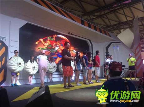 真人版 “包小姐”《三國戰(zhàn)紀(jì)》現(xiàn)場(chǎng)被“開包”