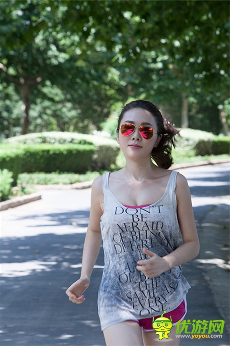 中國(guó)最美女游戲制作人CJ全程被跟拍意外走紅