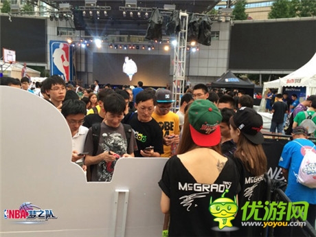 NBA籃球國(guó)度開啟《NBA夢(mèng)之隊(duì)》攜冠軍胸模來(lái)襲