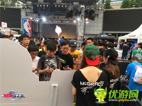 巨星助陣《NBA夢之隊》展臺 NBA籃球國度杭州站火辣開啟