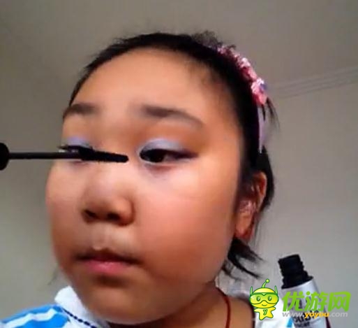 碉堡了！小學(xué)生教你如何化妝