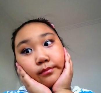 碉堡了！小學(xué)生教你如何化妝