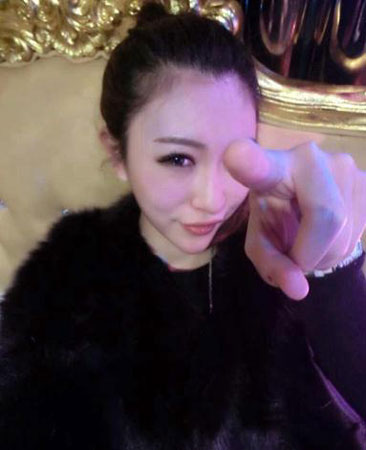 美女玩《實(shí)況俱樂部》中足彩29萬 遇上渣男捐款潛逃