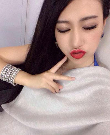 美女玩《實(shí)況俱樂部》中足彩29萬 遇上渣男捐款潛逃