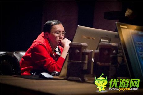 清華“學(xué)神”也愛玩爐石 與中科院博士同好