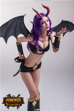 《刀塔帝國》美女高玩團招新 你敢來戰(zhàn)嗎?