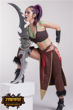 《刀塔帝國》美女高玩團招新 你敢來戰(zhàn)嗎?