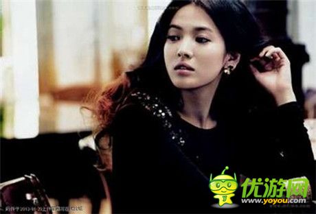 年末女王成“瘋”紛紛轉(zhuǎn)型暗黑