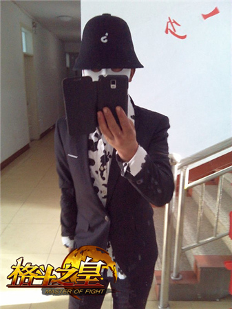 亮瞎雙眼!《格斗之皇》土豪穿衣炫富無下限!